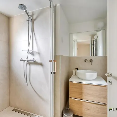 Immeuble Chauchat Apartment Paris