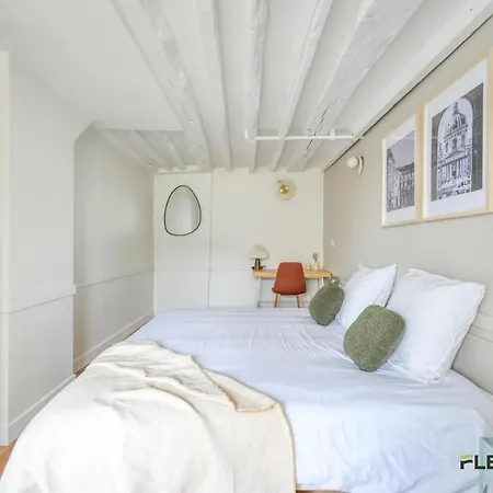 Immeuble Chauchat Apartment